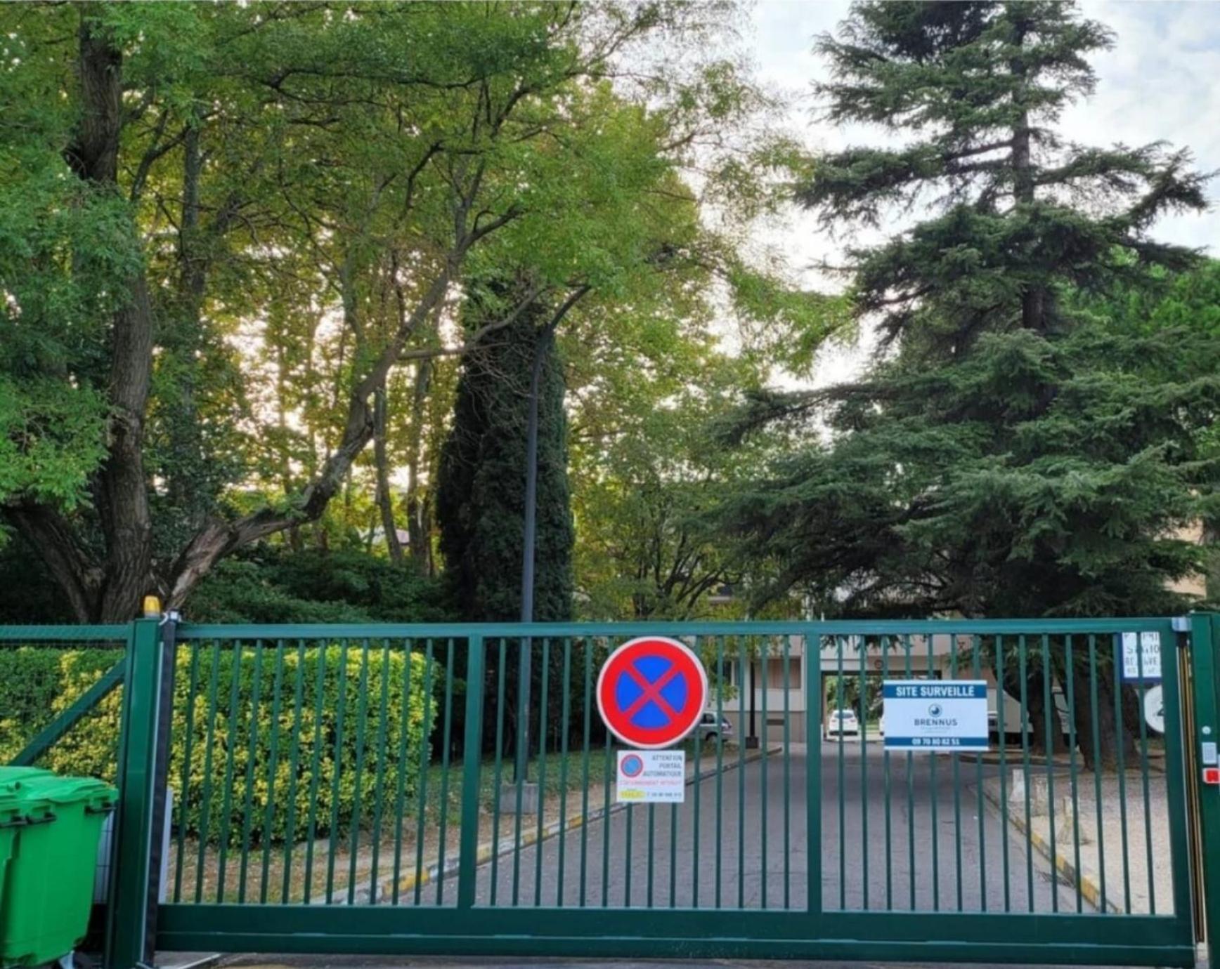 Appartamento Elegant Apparemment 60M2 Climatise Avignone Esterno foto